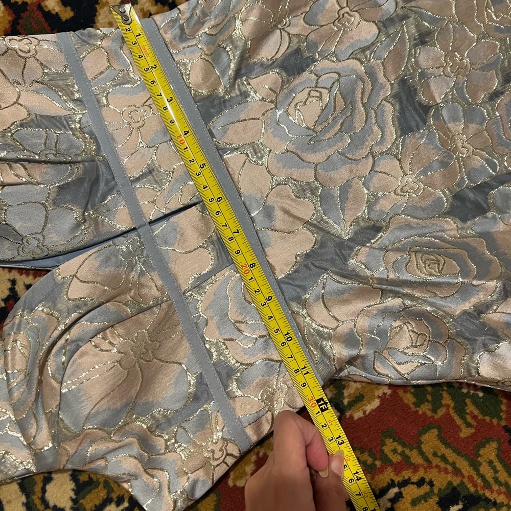 Ball Gown (size 0) - Picture 4 of 7